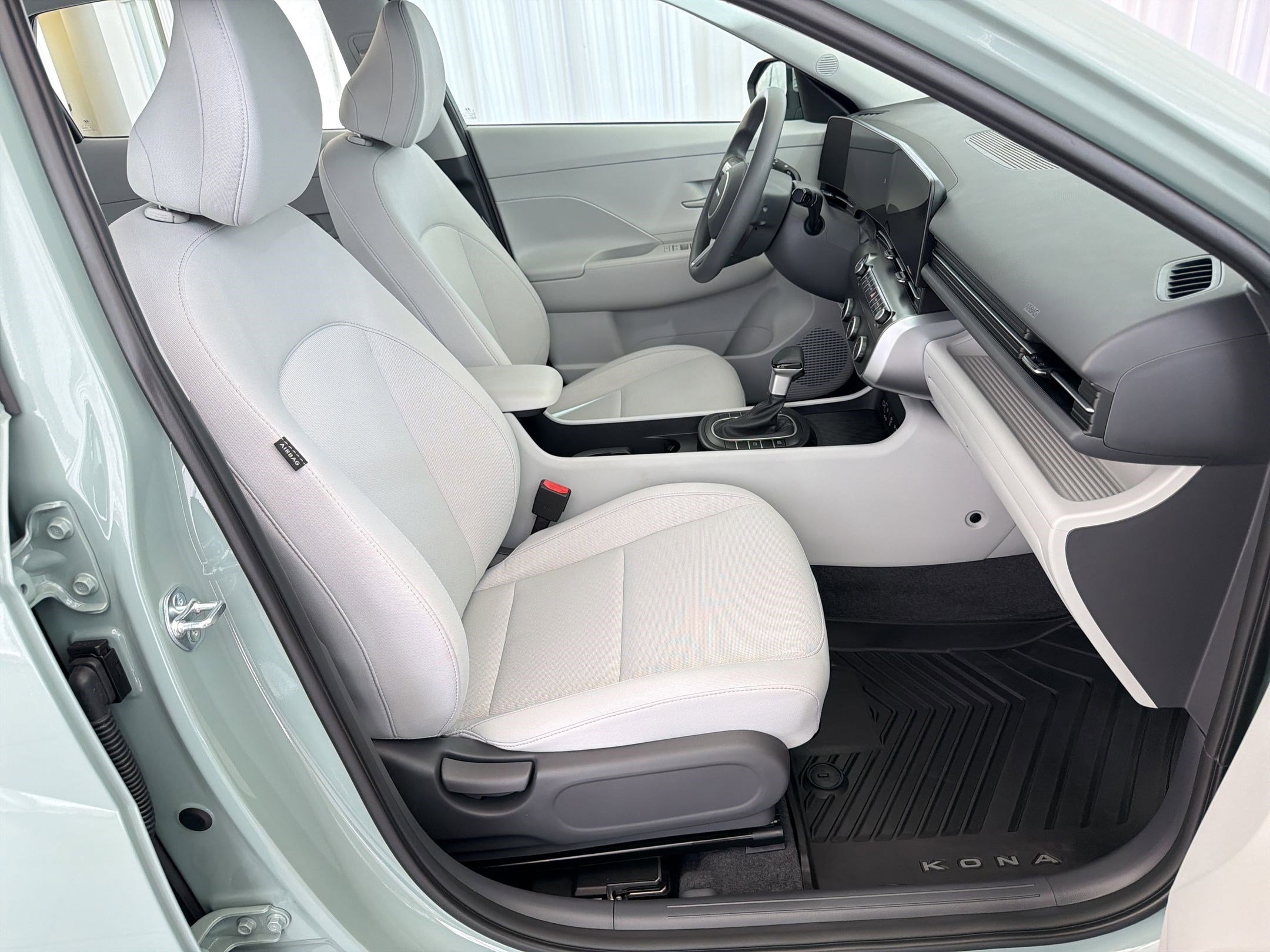 Used 2026 Hyundai Kona SE image 29