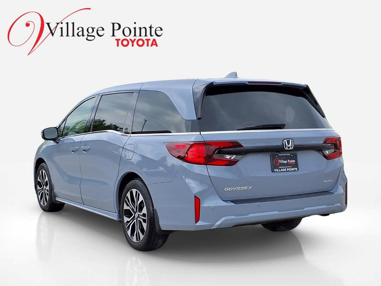 Used 2025 Honda Odyssey Elite image 4