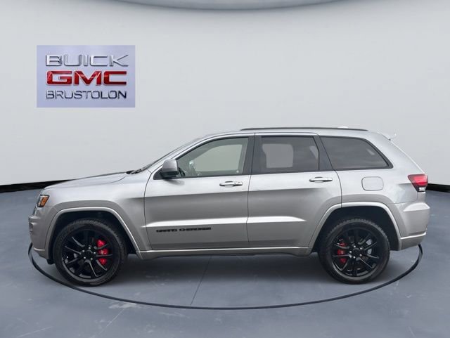 Used 2018 Jeep Grand Cherokee Altitude image 5