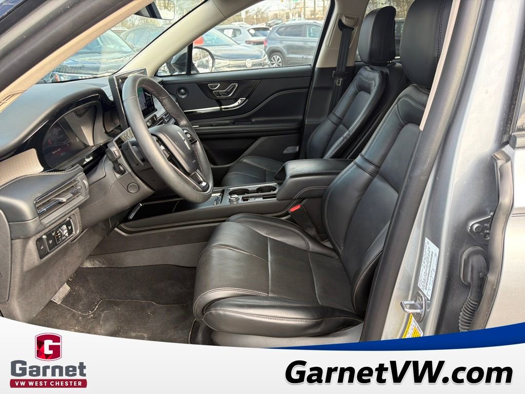 Used 2023 Lincoln Corsair Reserve w/ Equipment Group 202A image 10