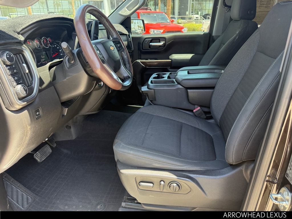 Used 2019 Chevrolet Silverado 1500 LT w/ All-Star Edition AWD/4WD image 12
