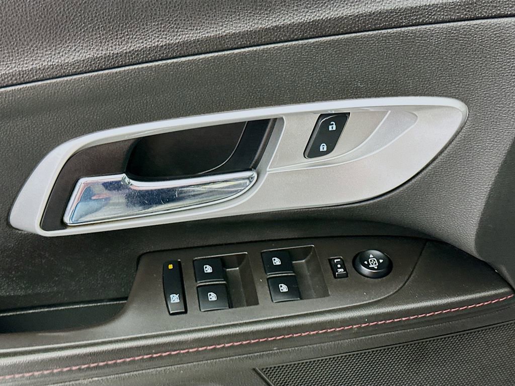 Used 2015 Chevrolet Equinox LT w/ Driver Convenience Package AWD/4WD image 16