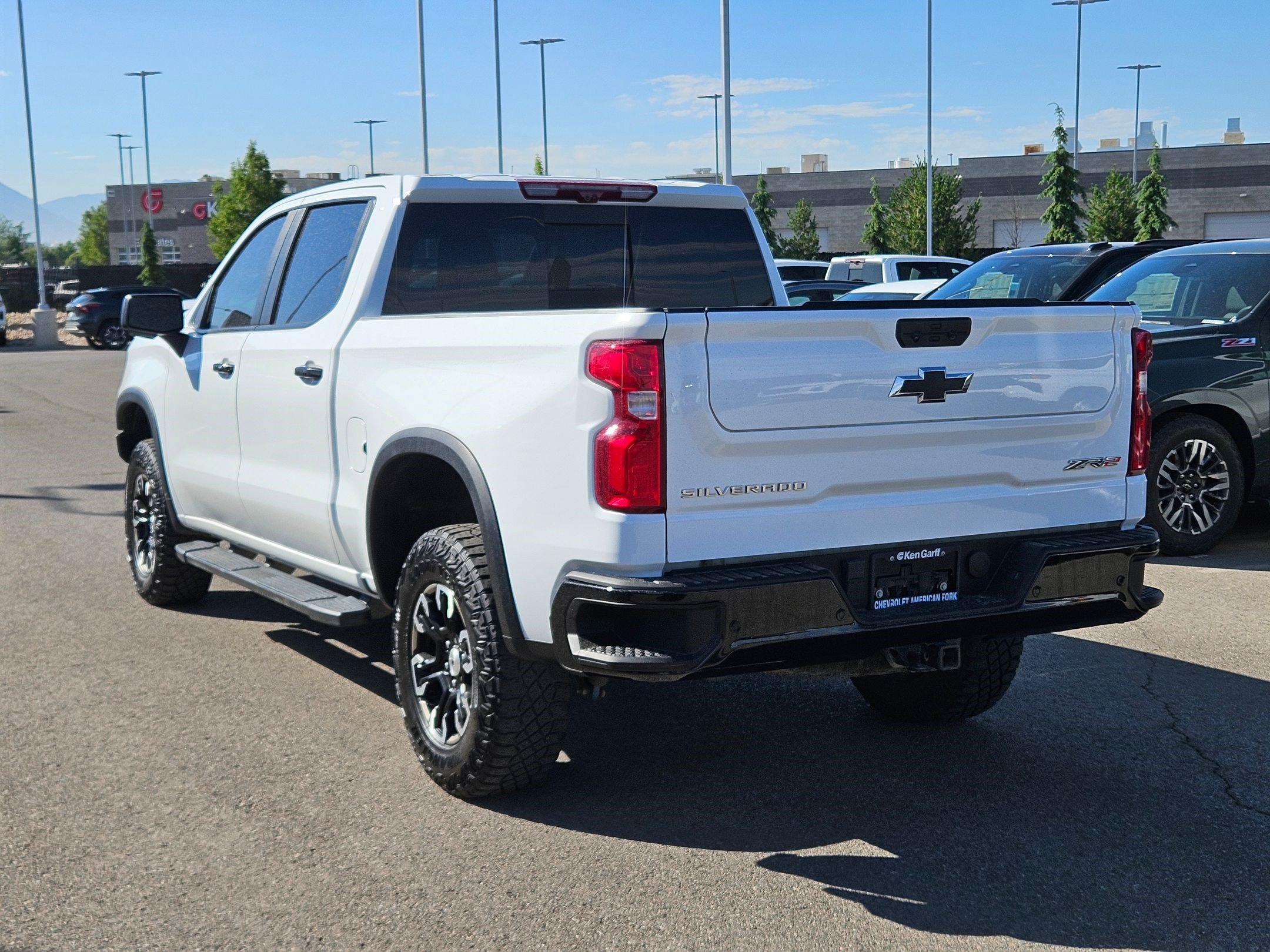 Used 2025 Chevrolet Silverado 1500 ZR2 w/ Technology Package AWD/4WD image 5