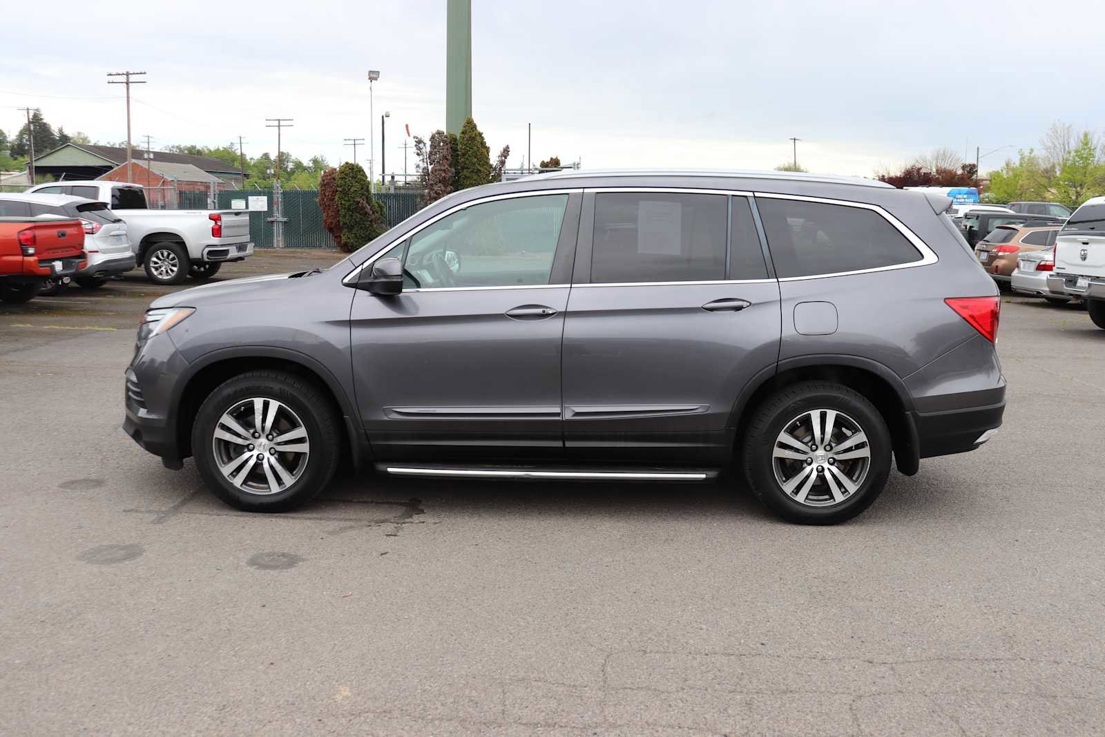 Used 2017 Honda Pilot EX-L image 8