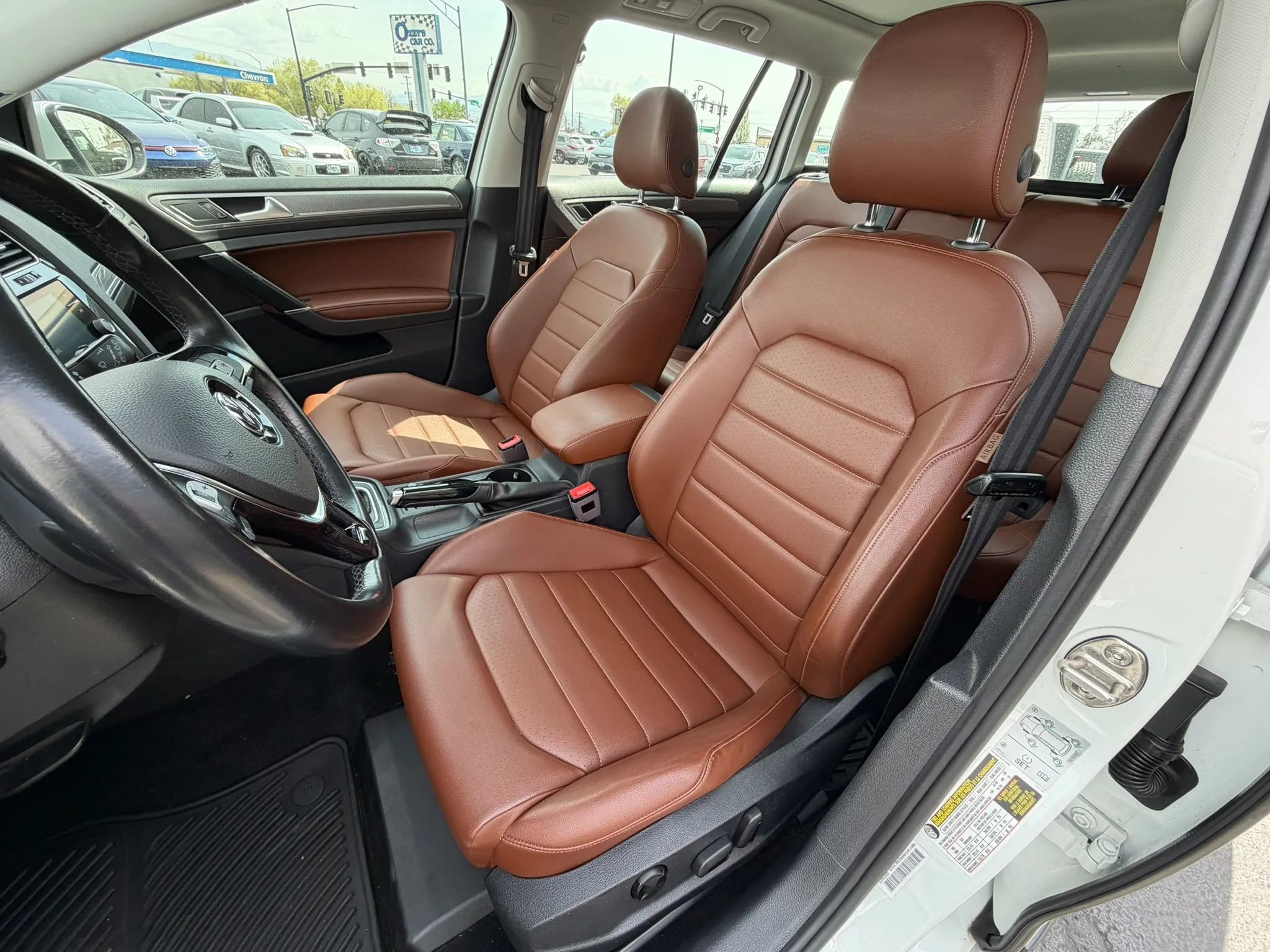 Used 2018 Volkswagen Golf Alltrack SEL image 9