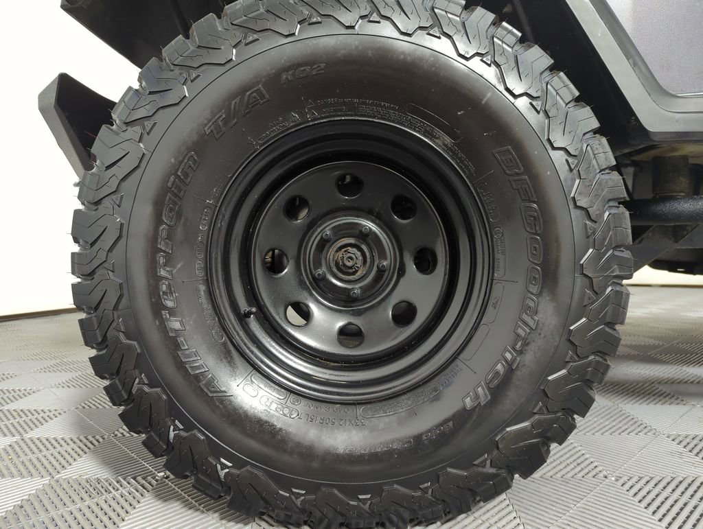 Used 1995 Jeep Wrangler S image 21