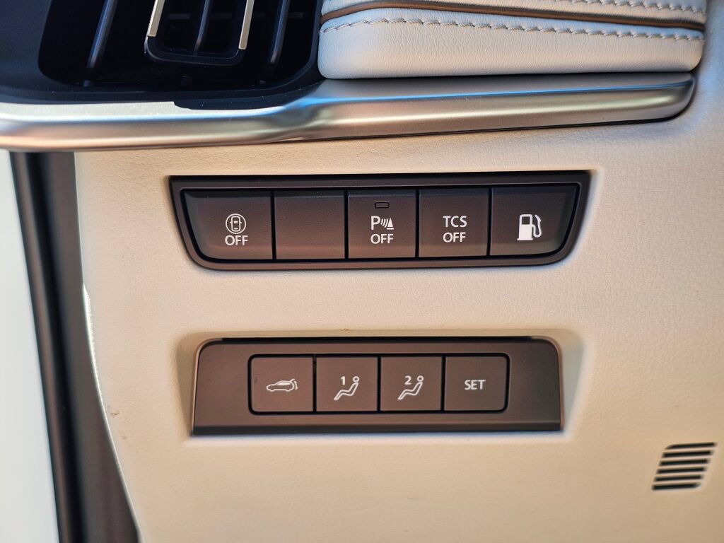 Certified 2024 MAZDA CX-90 Plug-In Hybrid w/ Premium Plus AWD/4WD image 37