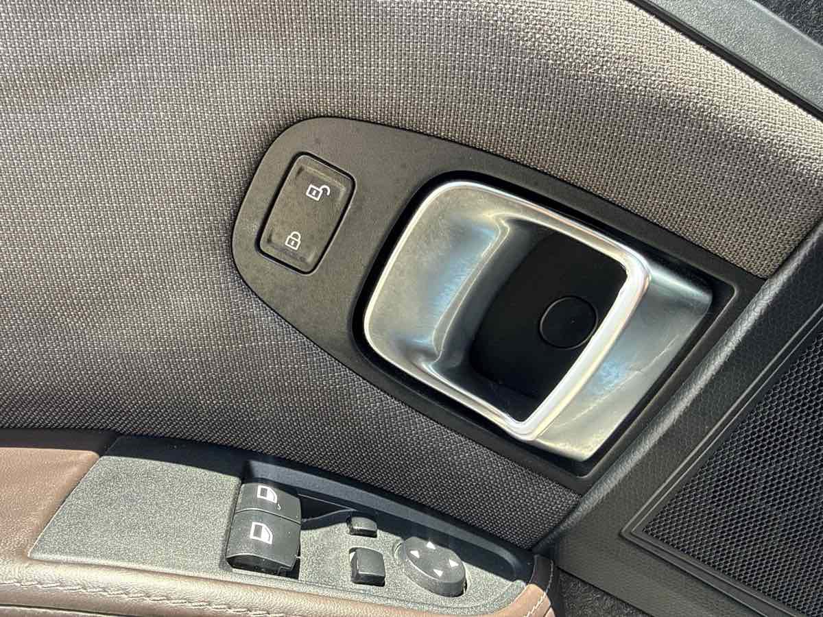 Used 2014 BMW i3 w/ Range Extender RWD image 8