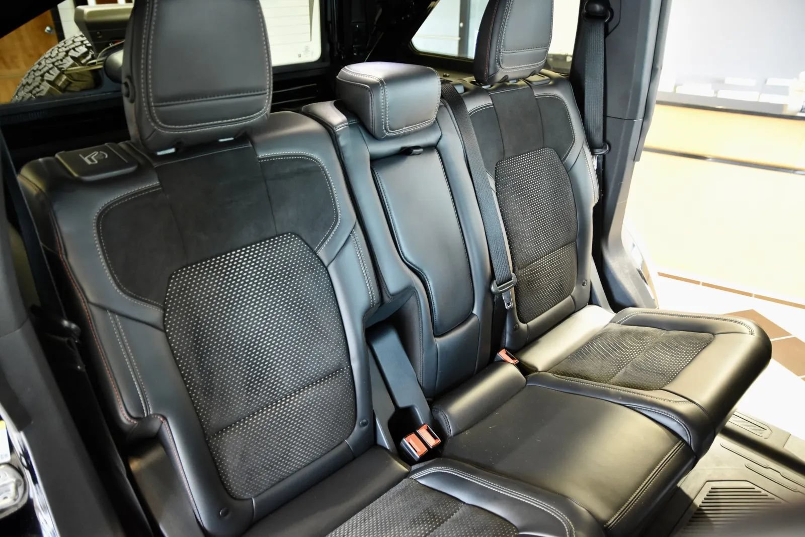Used 2024 Ford Bronco Raptor AWD/4WD image 28