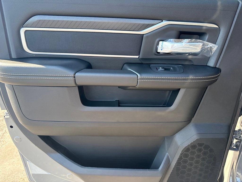 New 2026 RAM 5500 4x4 Crew Cab image 24