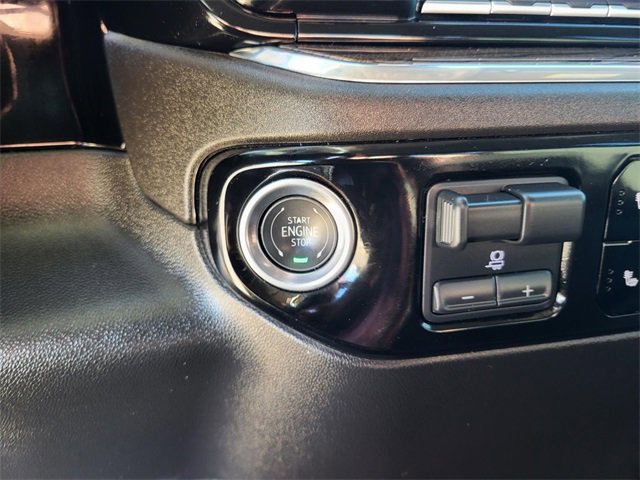 Used 2025 Chevrolet Silverado 2500 LT image 7