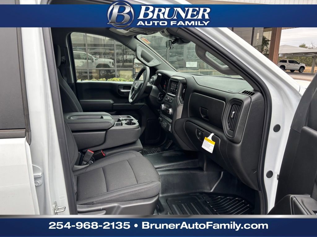 New 2026 GMC Sierra 2500 Pro w/ Convenience Package image 16