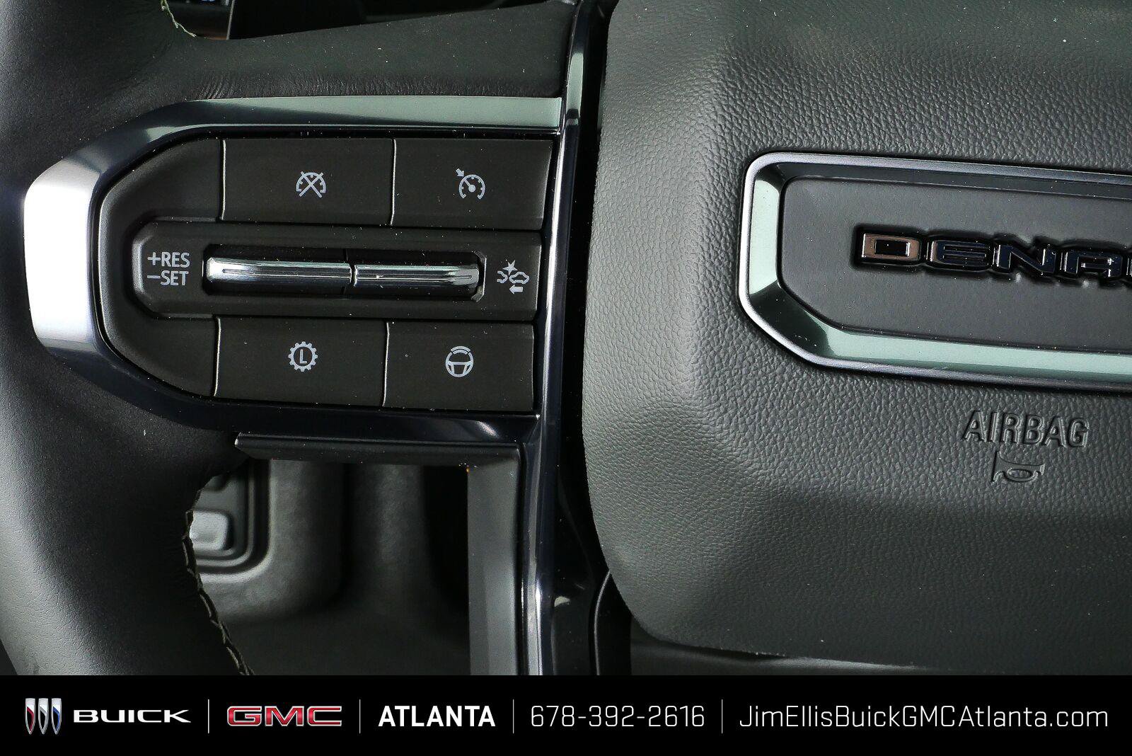 New 2026 GMC Yukon XL Denali Ultimate w/ LPO, Floor Liner Package AWD/4WD image 11