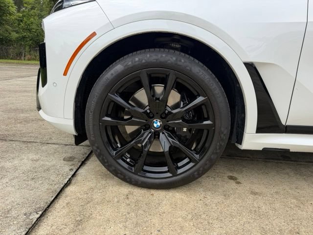 Used 2026 BMW X7 xDrive40i w/ M Sport Package AWD/4WD image 12
