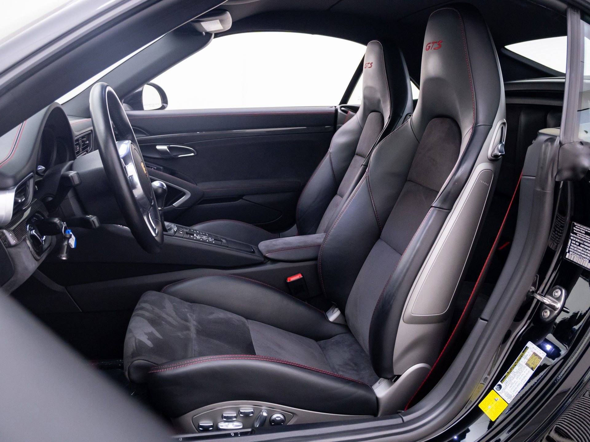 Used 2015 Porsche 911 Carrera 4 GTS AWD/4WD image 5