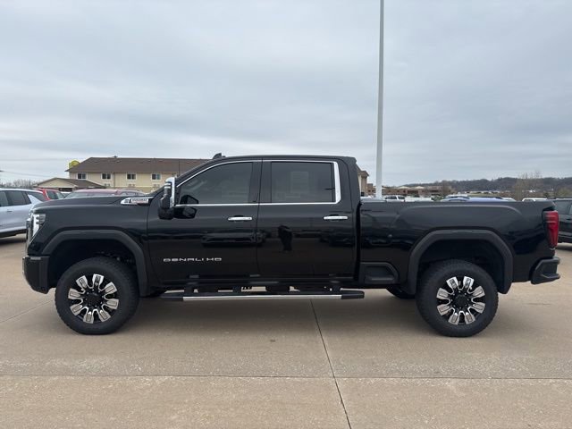 Used 2024 GMC Sierra 2500 Denali w/ Denali Reserve Package image 9