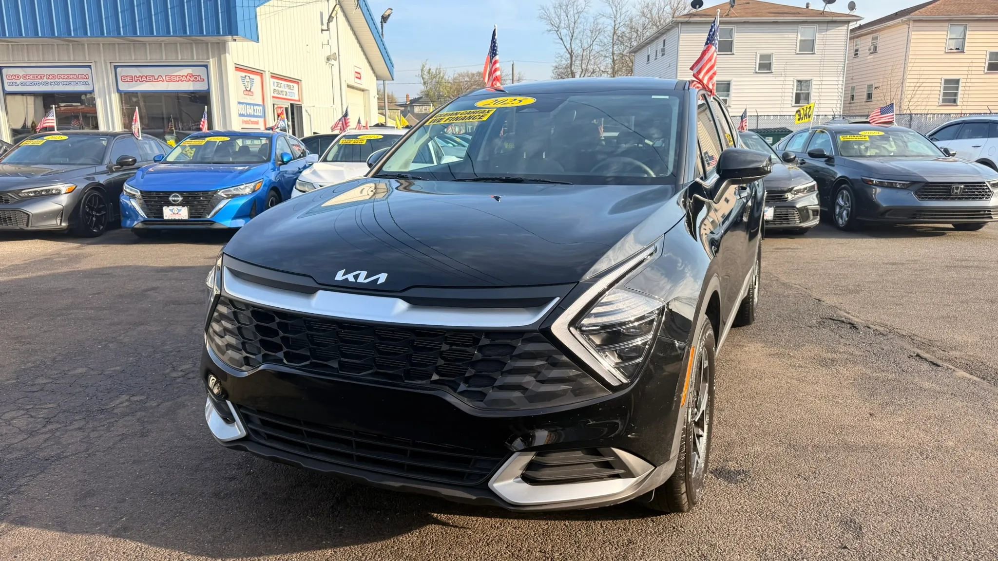 Used 2025 Kia Sportage LX image 1