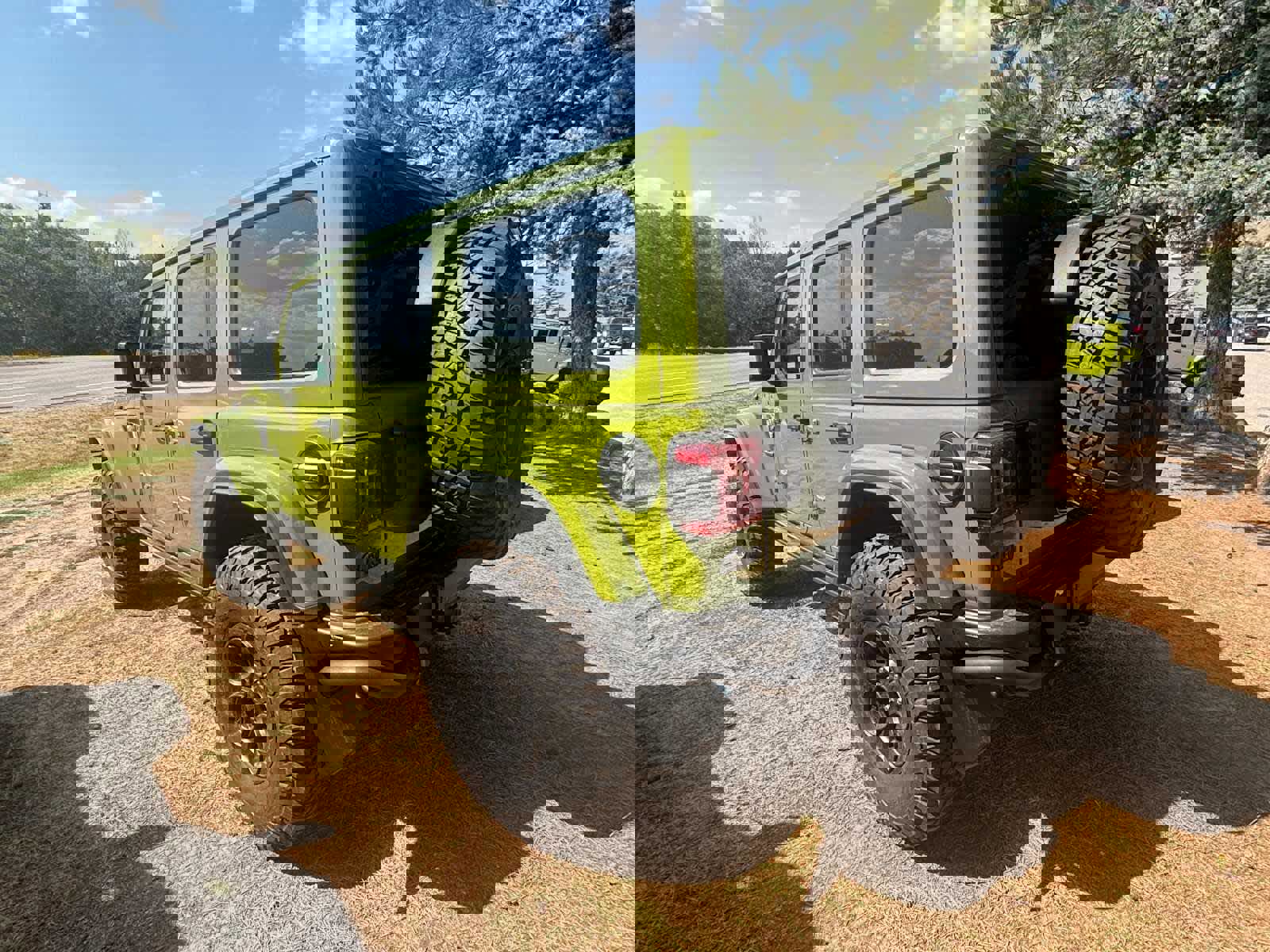 New 2025 Jeep Wrangler Unlimited Rubicon 392 image 6