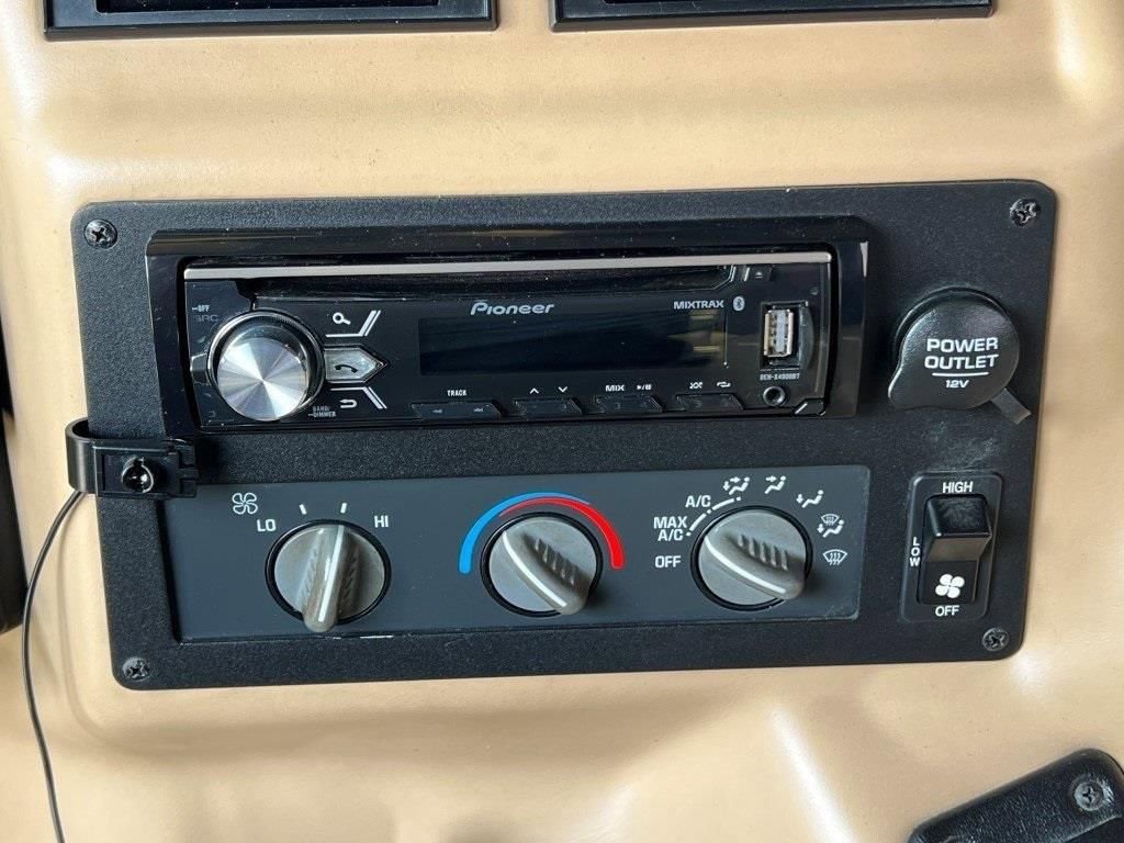 Used 1999 HUMMER H1 Open Top image 22