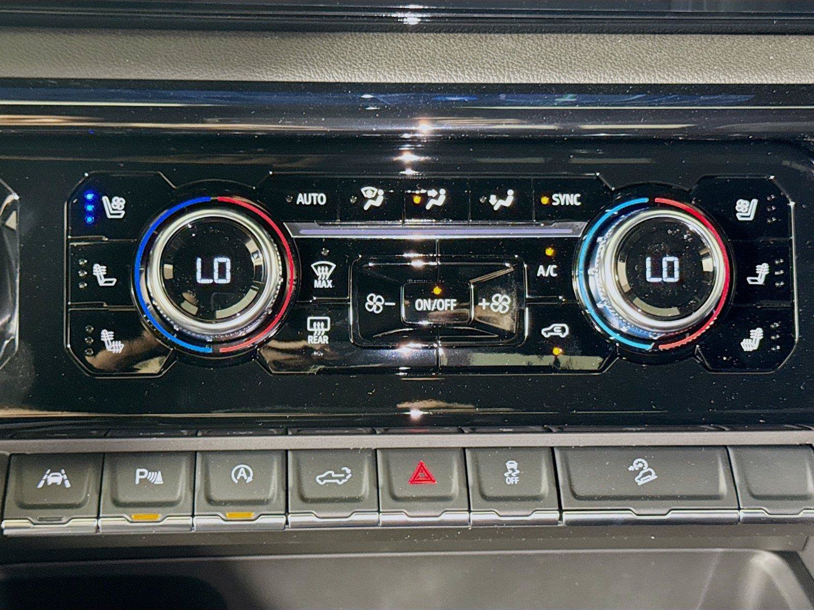 New 2026 GMC Sierra 1500 AT4 w/ AT4 Premium Package AWD/4WD image 10