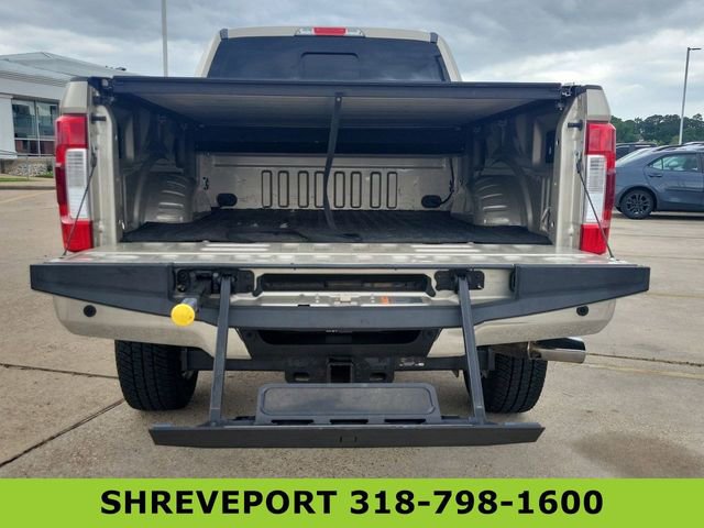 Used 2017 Ford F250 Lariat w/ Lariat Ultimate Package AWD/4WD image 27