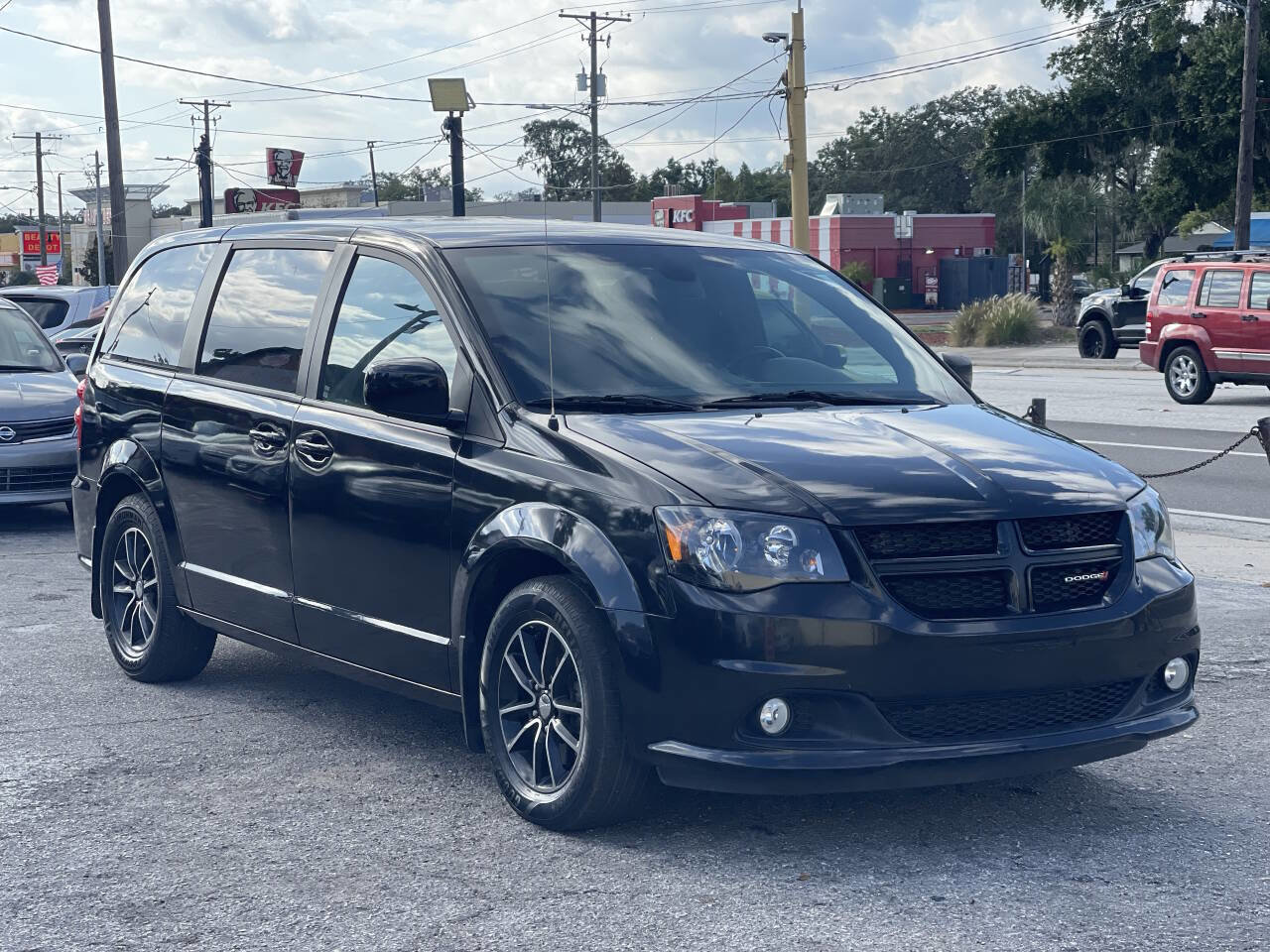 Used 2019 Dodge Grand Caravan SE image 6