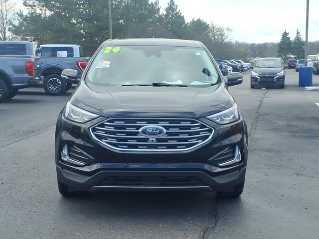 Certified 2024 Ford Edge Titanium w/ Equipment Group 301A AWD/4WD image 2