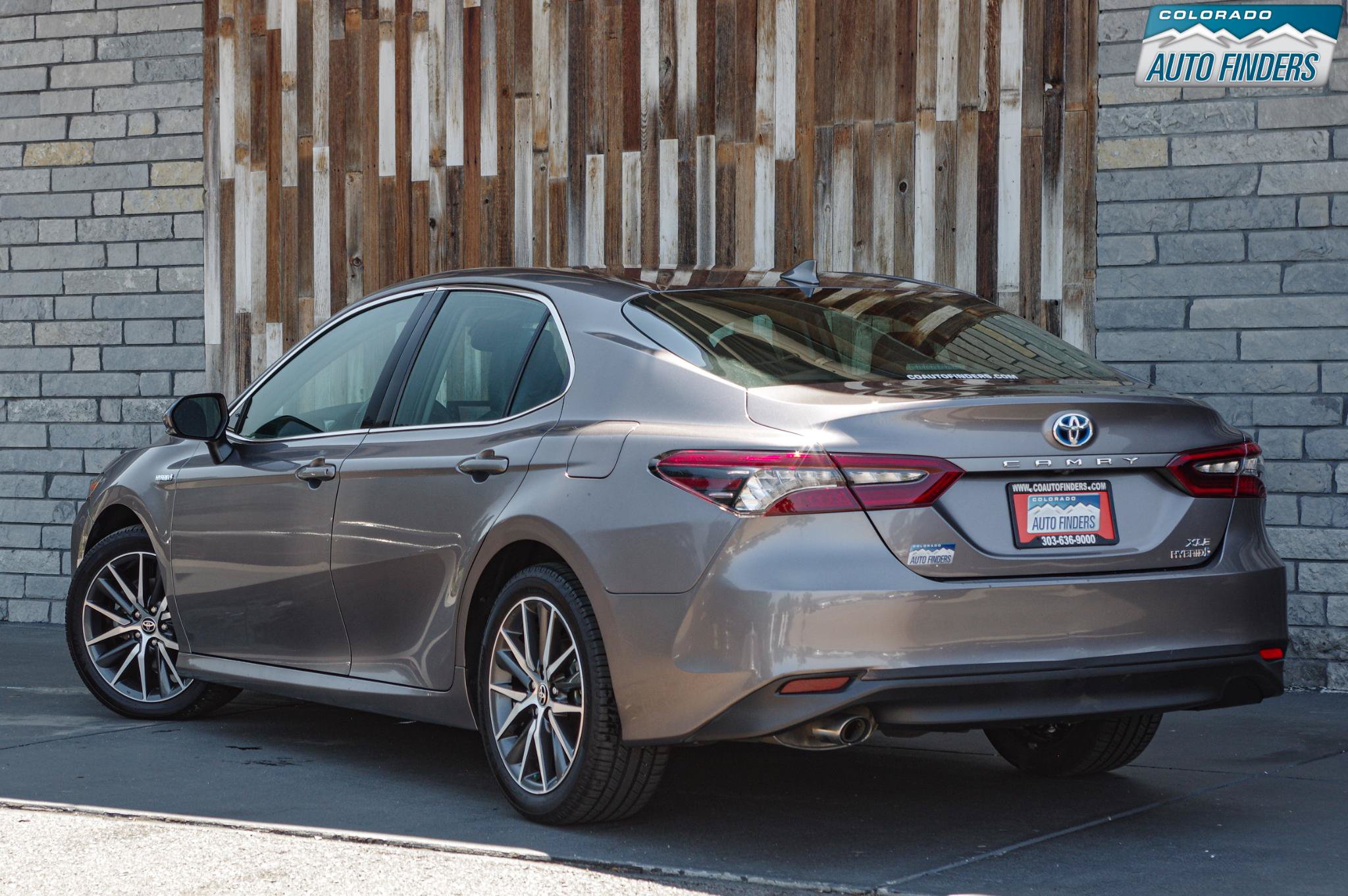 Used 2021 Toyota Camry XLE FWD image 4