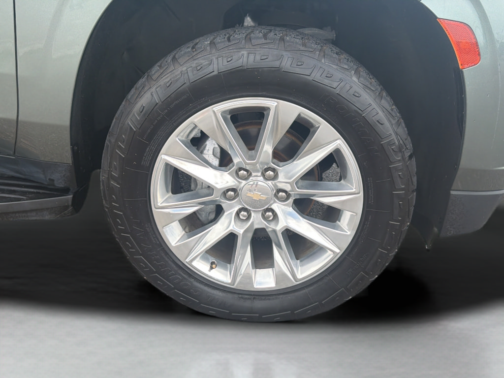 Used 2023 Chevrolet Suburban Premier RWD image 26