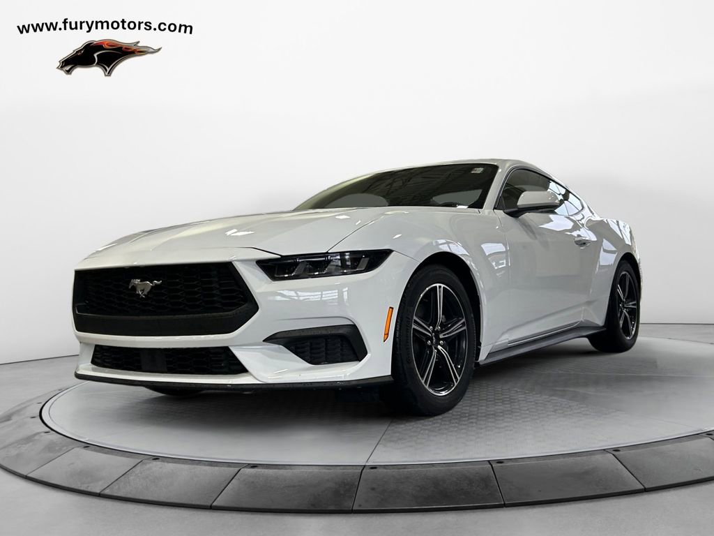 Used 2025 Ford Mustang Coupe image 7