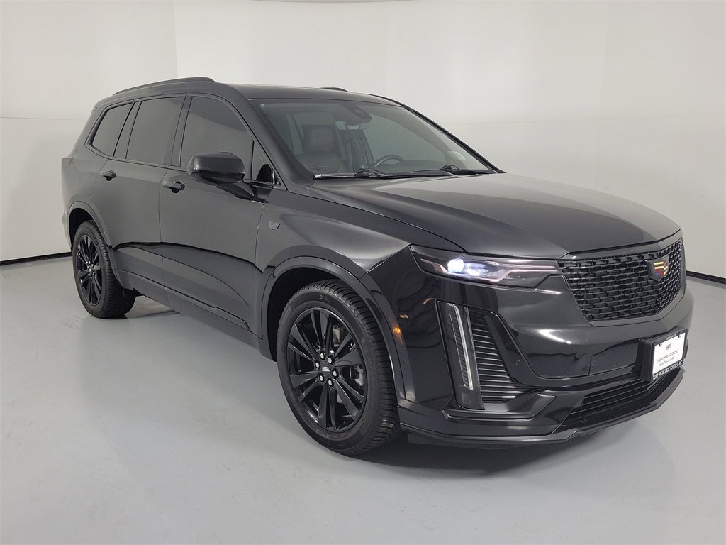 Used 2021 Cadillac XT6 Premium Luxury image 1