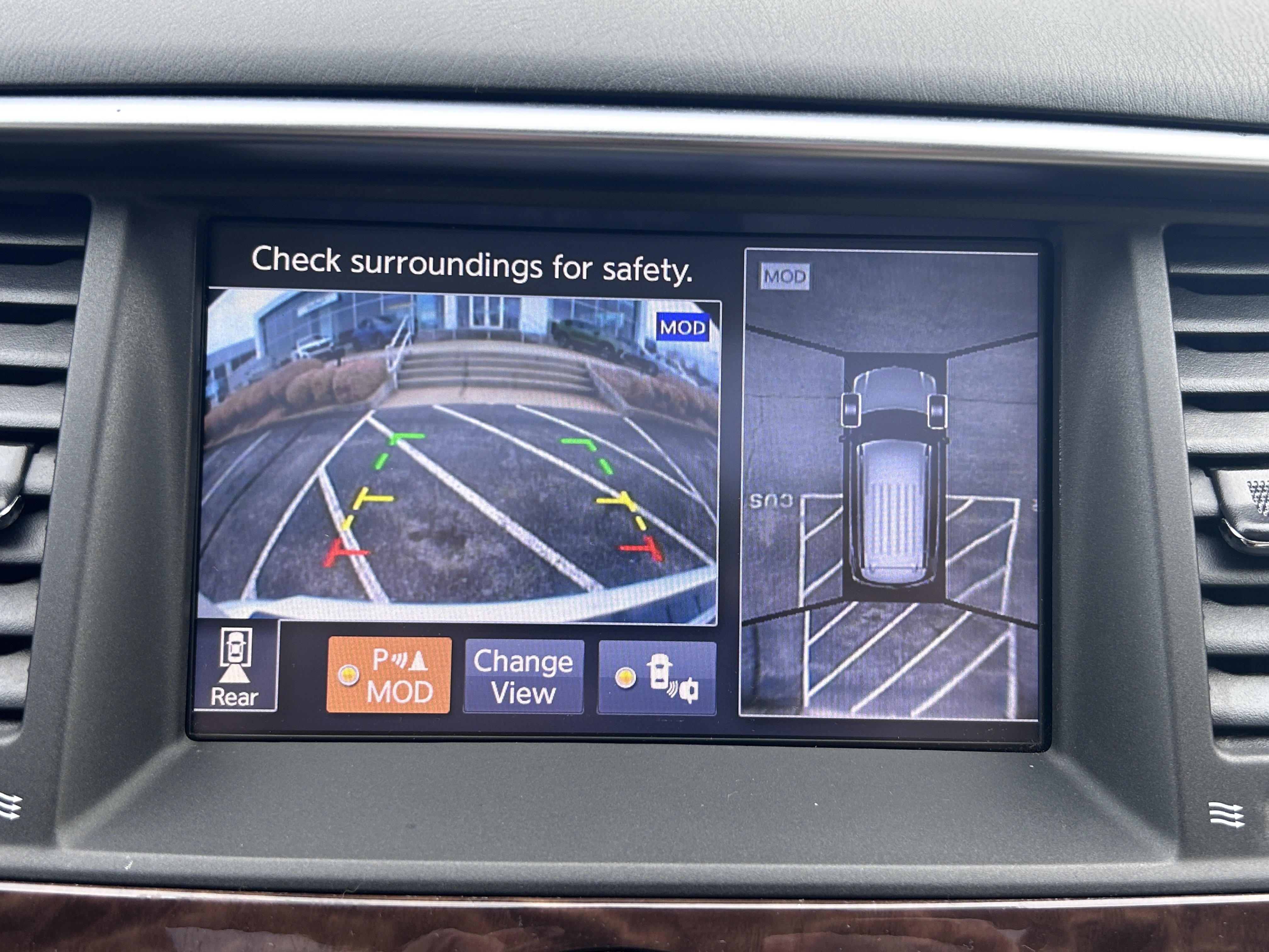 Used 2019 Nissan Armada Platinum image 14