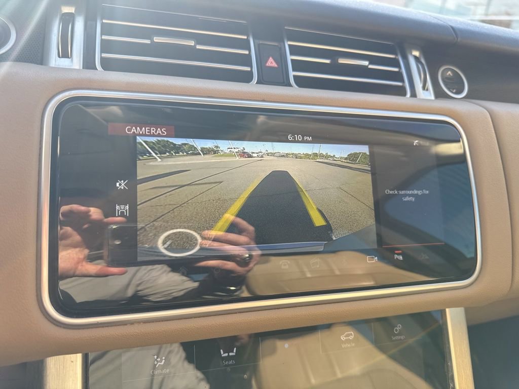 Used 2019 Land Rover Range Rover image 11