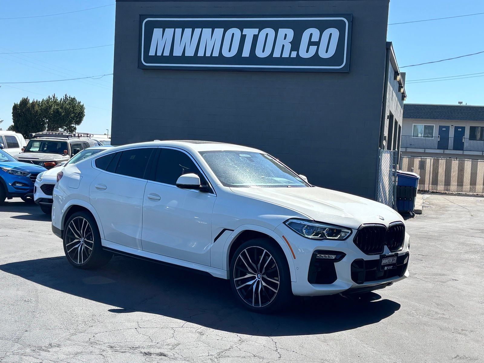 Used 2020 BMW X6 xDrive40i AWD/4WD image 1