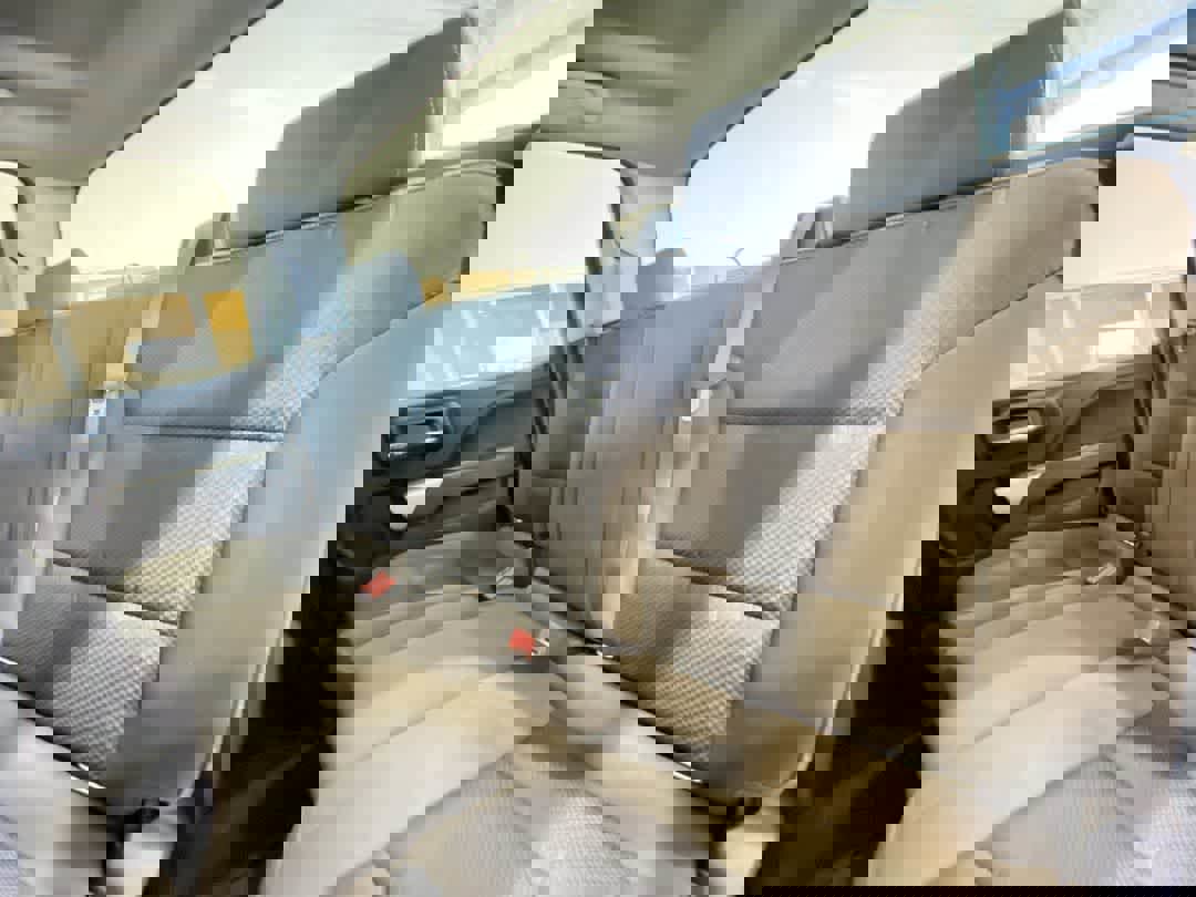 Used 2018 Chevrolet Silverado 1500 LT image 24