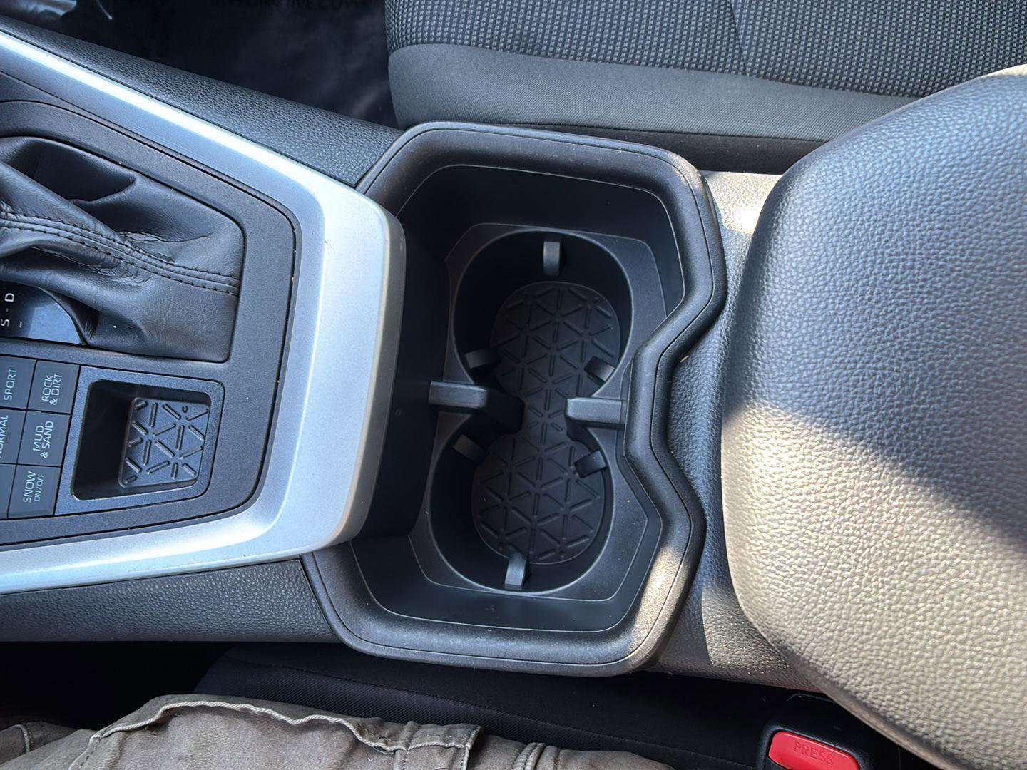 Used 2023 Toyota RAV4 LE image 42