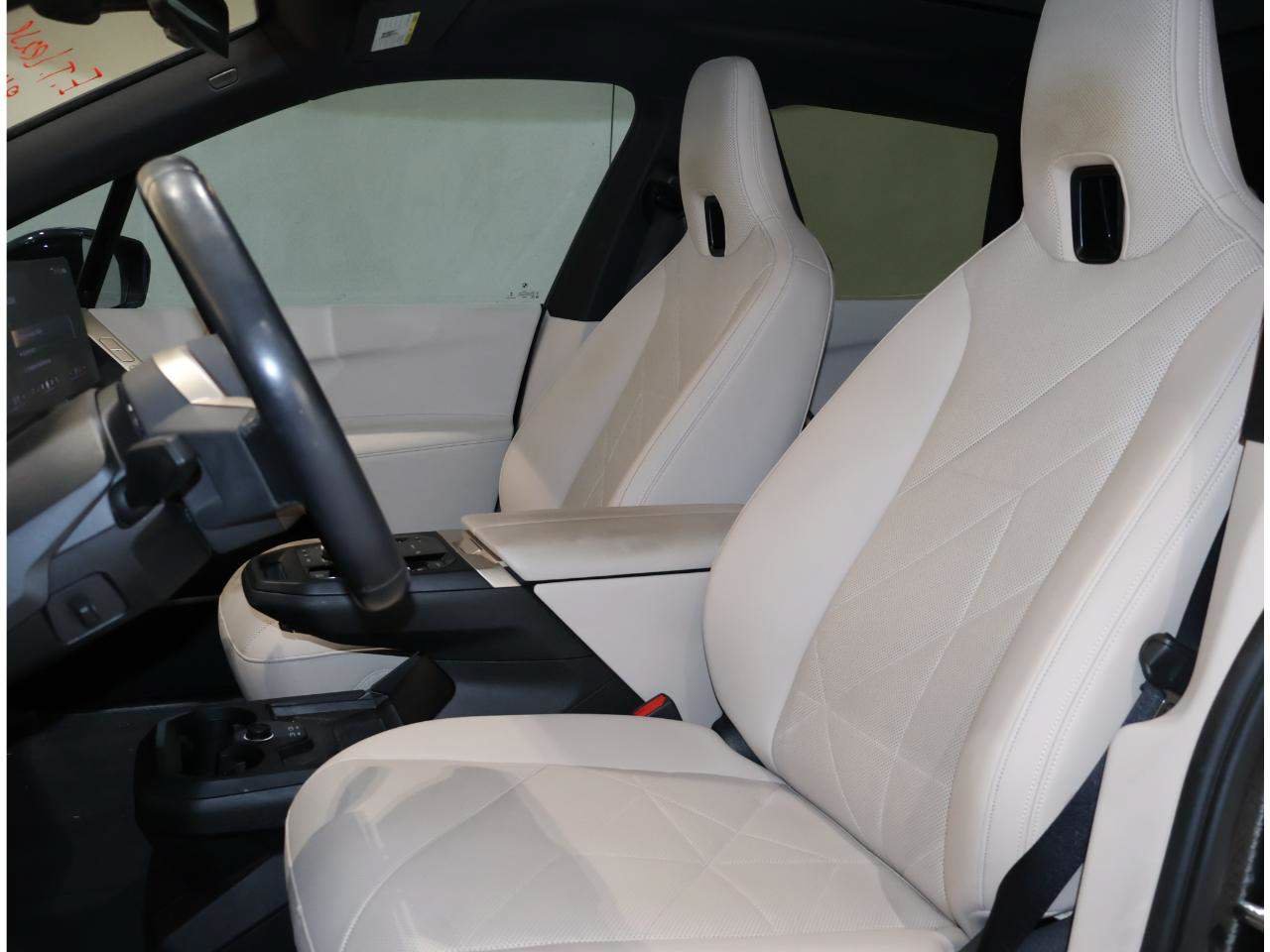 Certified 2024 BMW iX xDrive50 AWD/4WD image 12