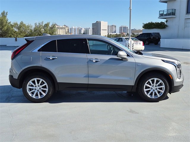 Certified 2023 Cadillac XT4 Luxury image 6