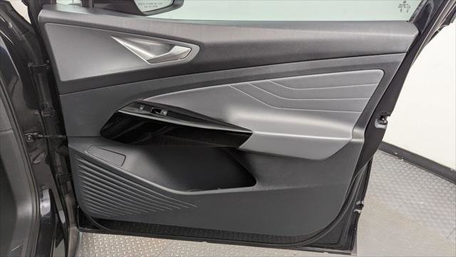 Used 2023 Volkswagen ID.4 Pro S image 22