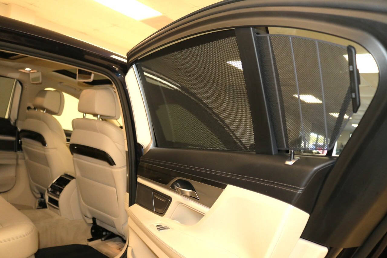 Used 2016 BMW 740i RWD image 63