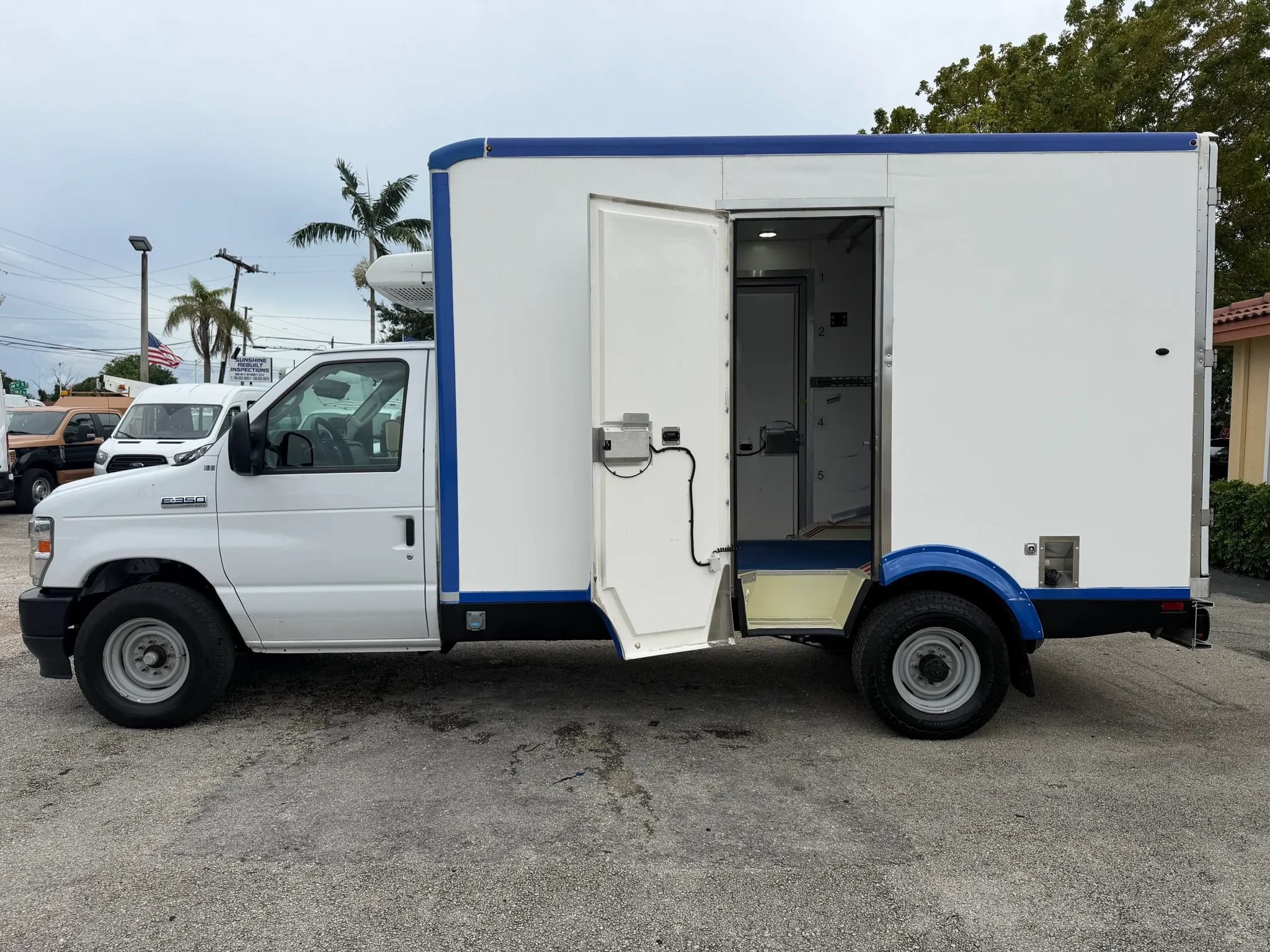 Used 2023 Ford E-350 and Econoline 350 Super Duty w/ Power Windows & Locks Group RWD image 3
