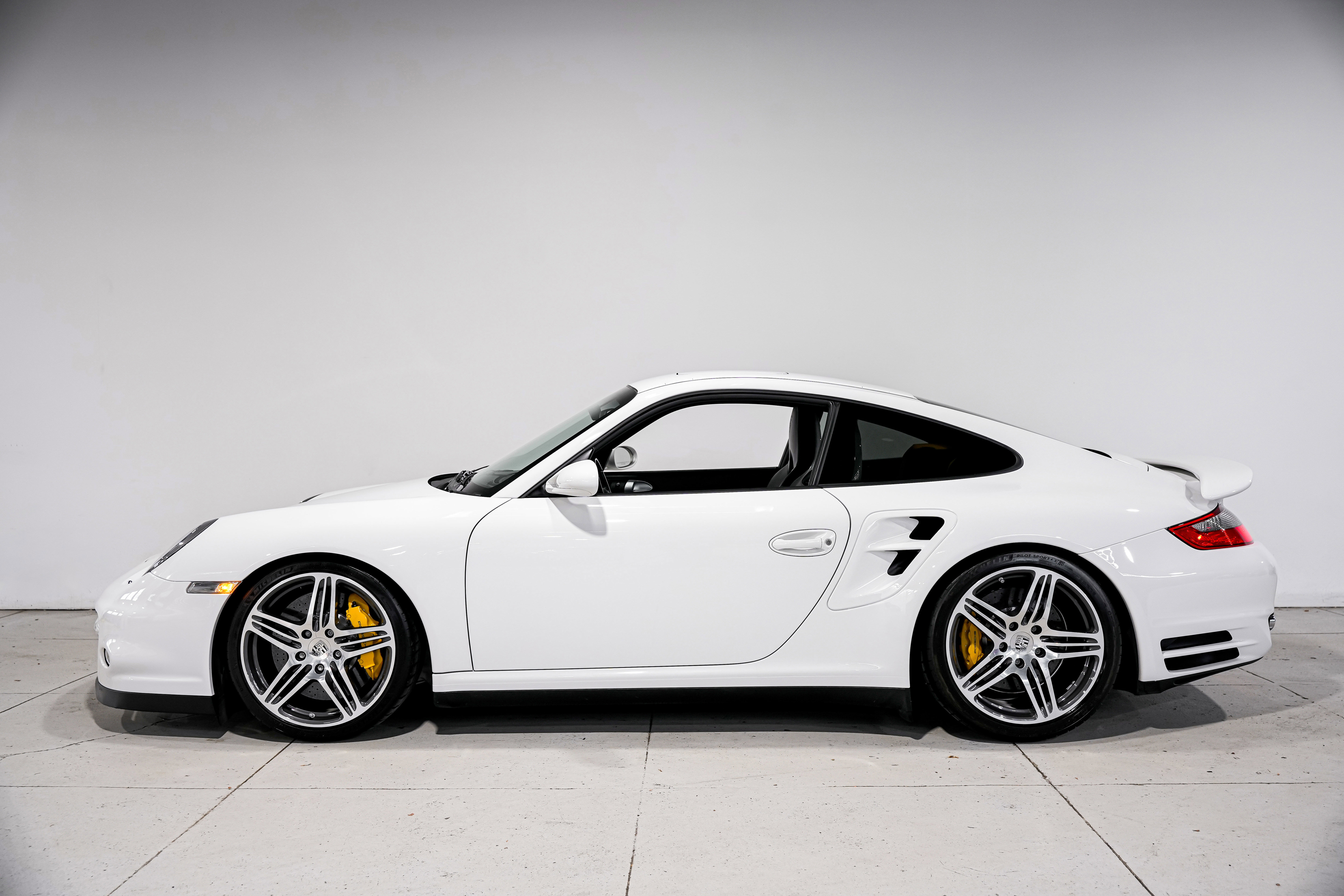 Used 2007 Porsche 911 Turbo image 7