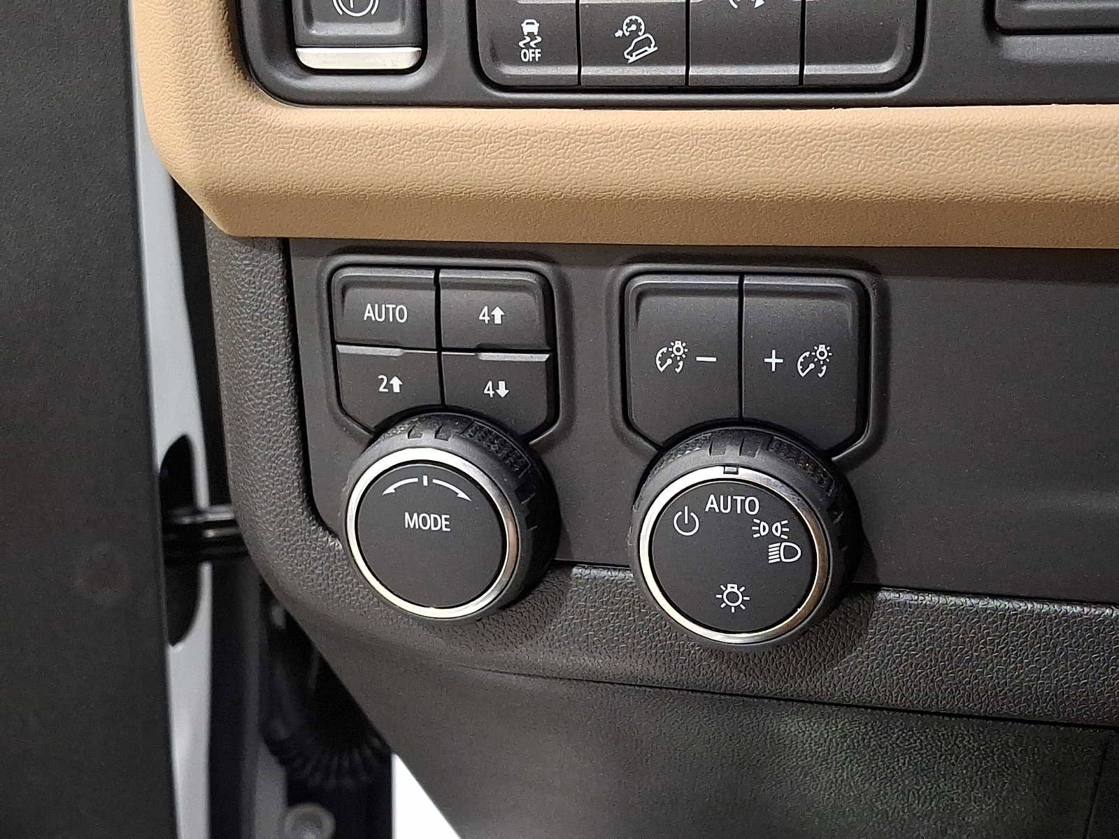 Used 2023 Chevrolet Tahoe Premier image 25