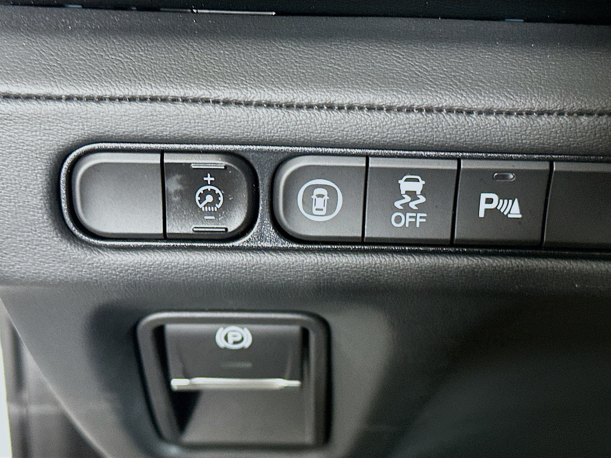 Used 2023 Acura MDX SH-AWD w/ Technology Package image 17