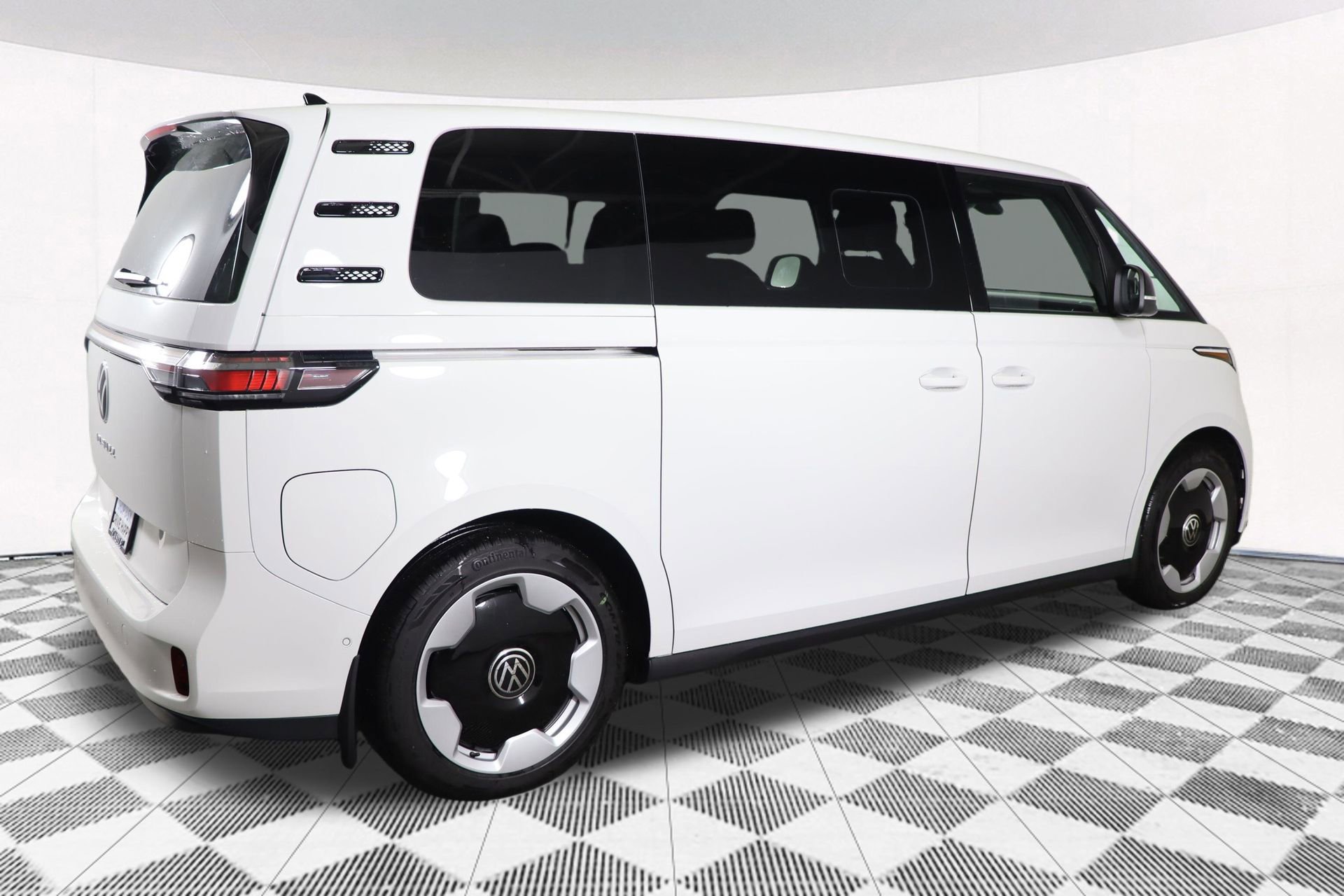 New 2025 Volkswagen ID. Buzz Pro S RWD image 24