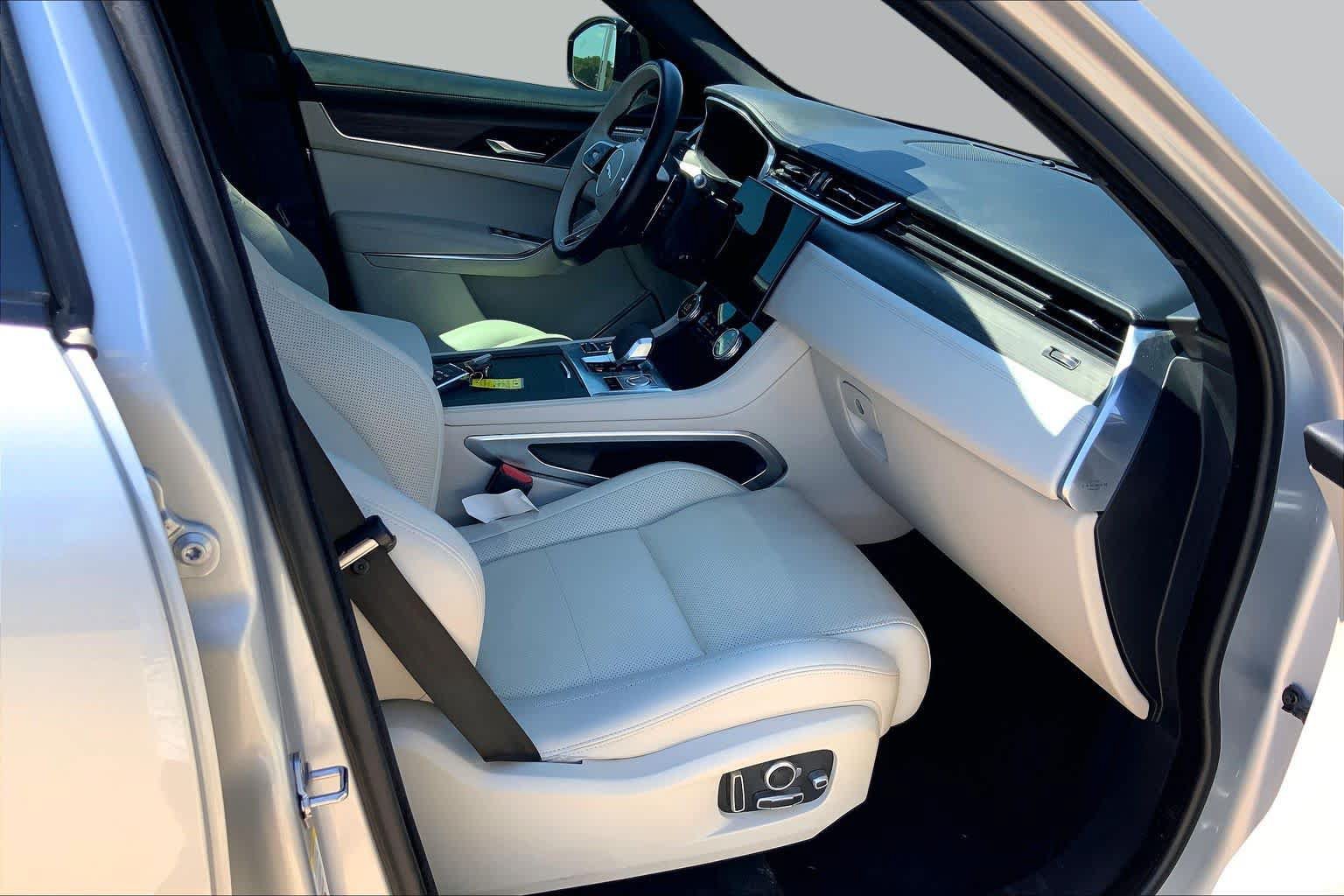 Used 2021 Jaguar F-PACE S AWD/4WD image 9