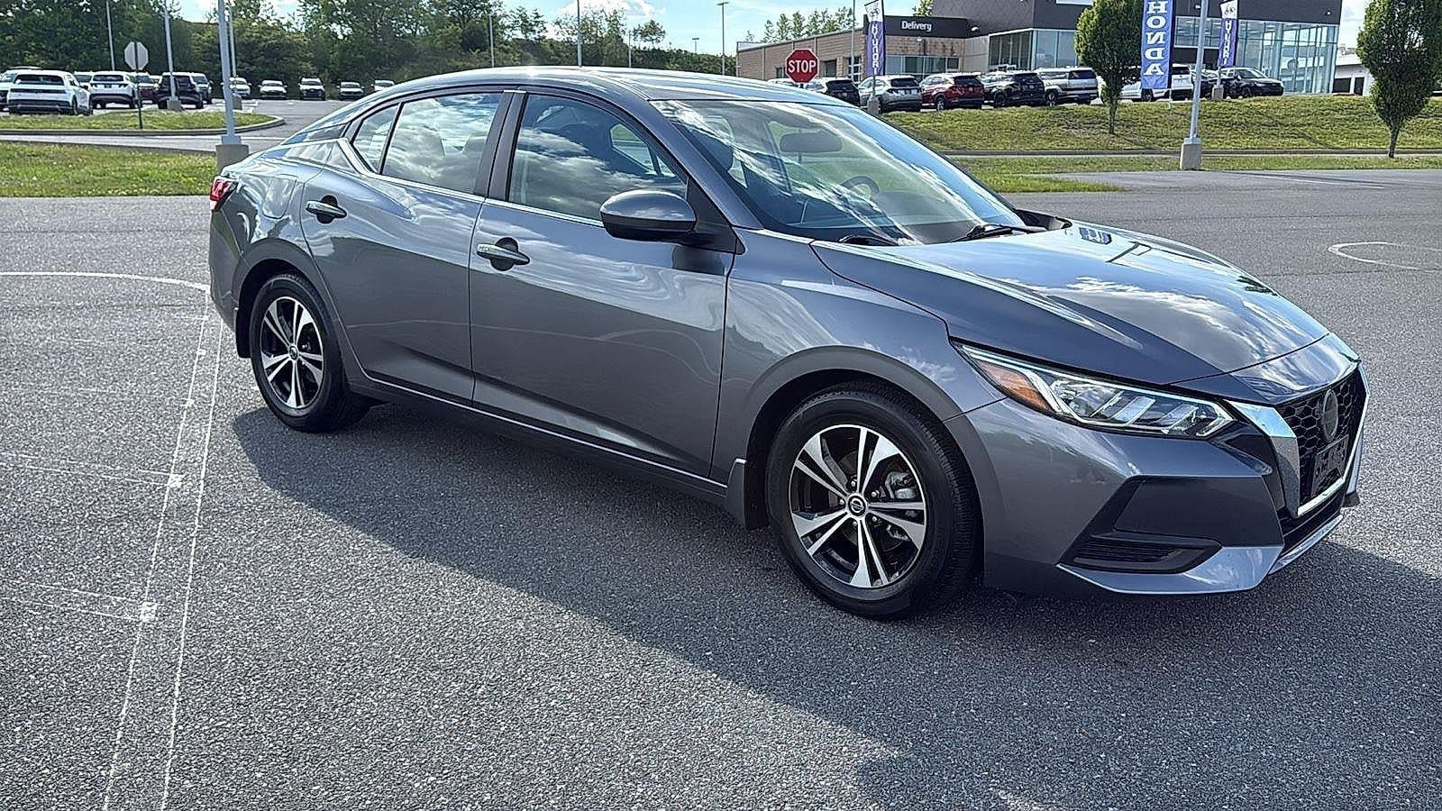 Used 2023 Nissan Sentra SV FWD image 2
