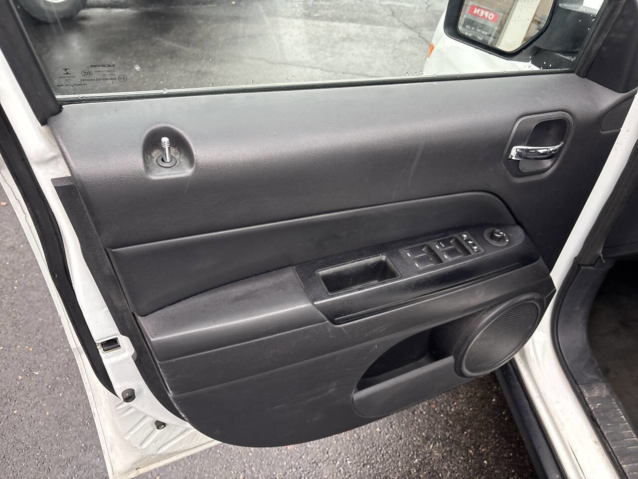 Used 2016 Jeep Patriot Sport w/ Power Value Group image 15