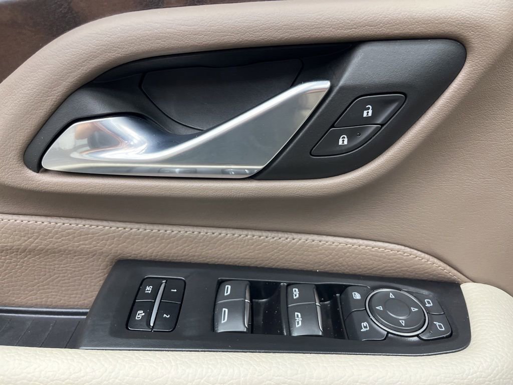 Used 2023 GMC Yukon Denali AWD/4WD image 30