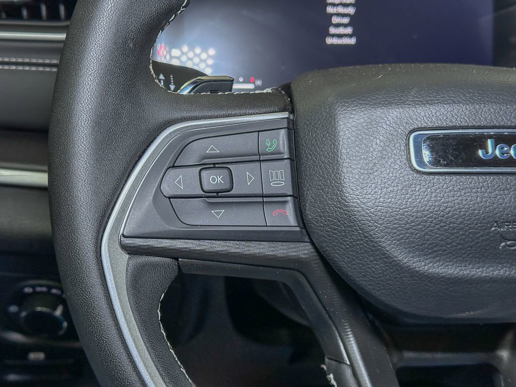 Certified 2024 Jeep Grand Cherokee Laredo w/ Trailer Tow Package image 33